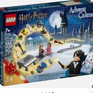 Lego Harry Potter advent calendar set 75981 335 pieces NWT IN BOX